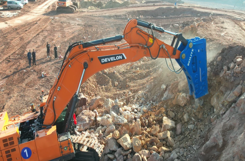 Low-Vibration Foundation Excavation Solution