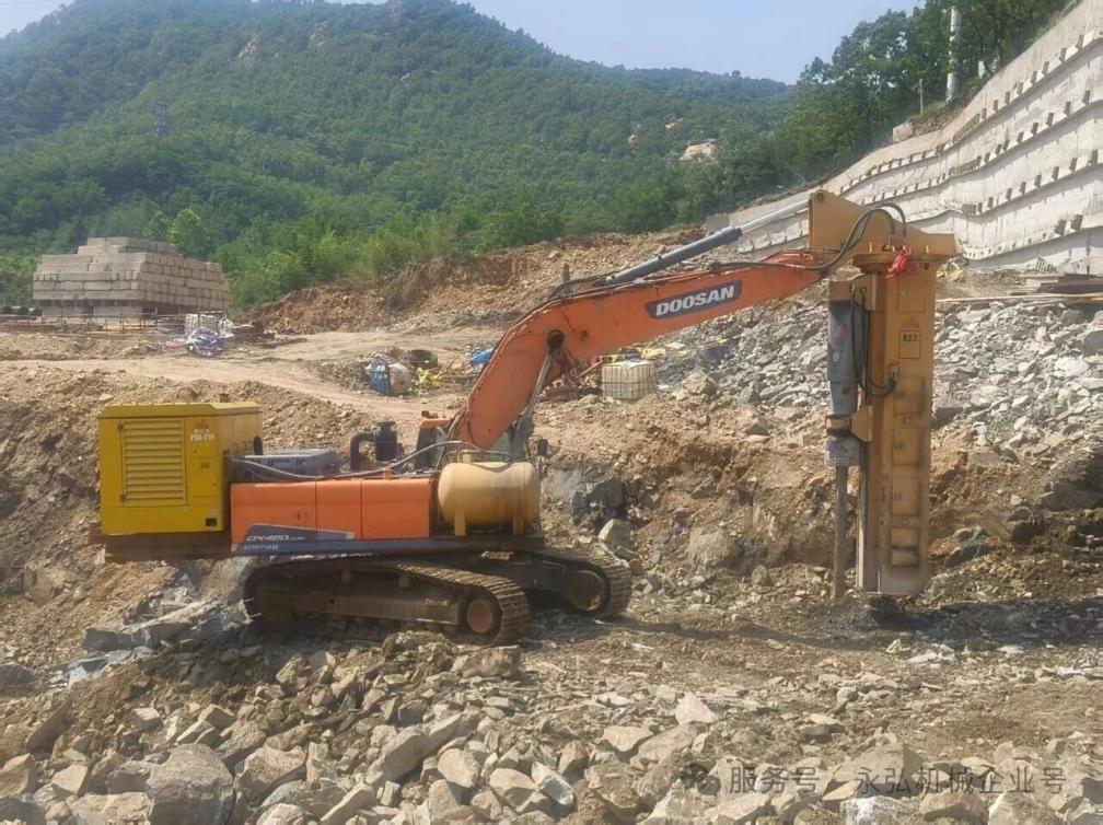 Static Rock Breaking Solution for Urban Granite Excavation